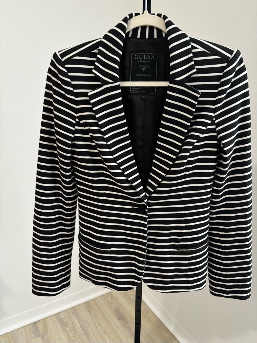 GUESS Black and White Striped Notch-Lapel Blazer